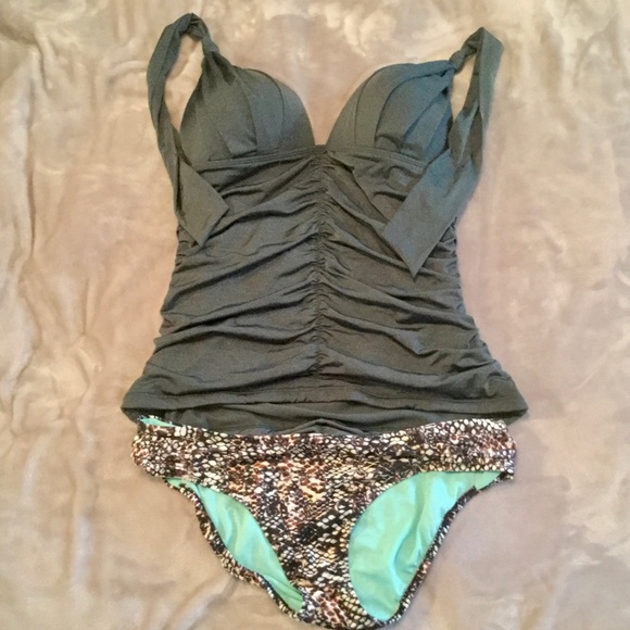 Athleta Other - NWOT ATHLETA women’s two piece swimsuit.